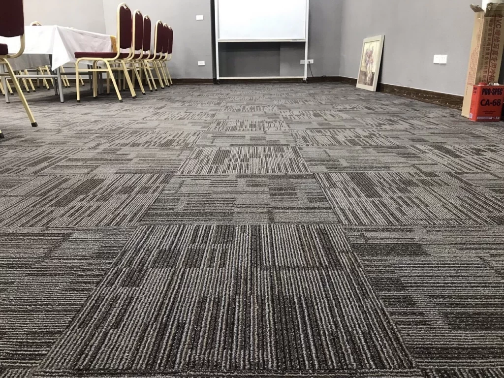 Thảm tấm Thảm framework kích thước tấm 50 x 50 sợi 100% PP mã màu FR01 FR02 FR03 FR004 FR005