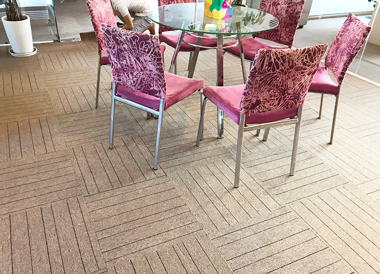 Thảm tấm kẻ sọc