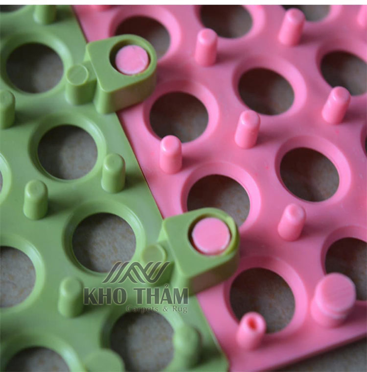 Tấm nhựa ghép lót nhà vệ sinh