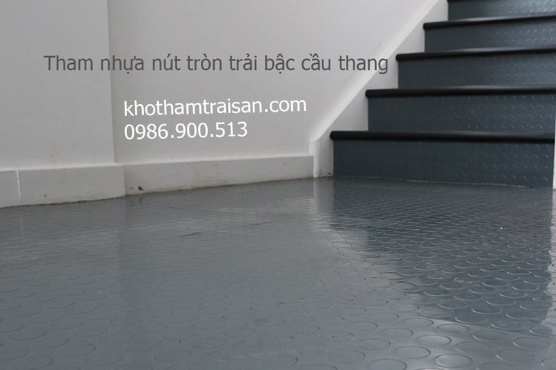   Thảm cầu thang chống trơn
