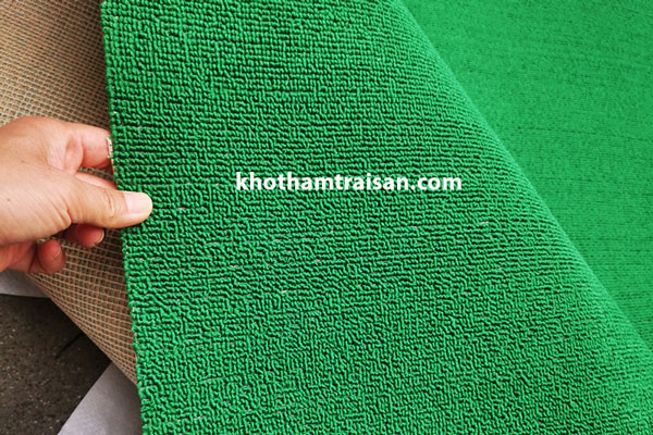 Thảm xanh lá một màu