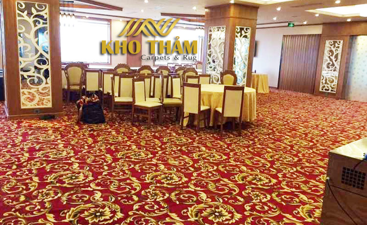 Thảm trải hội trường hoa văn đỏ