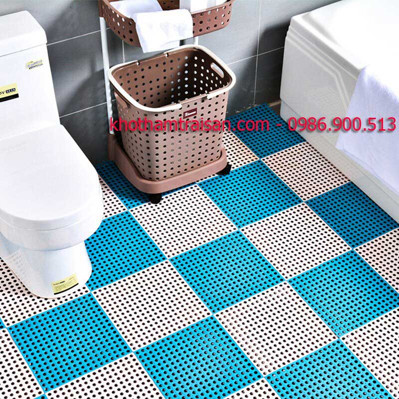 Thảm nhựa nhà vệ sinh