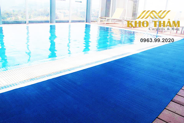 Thảm nhựa trải bể bơi hồ bơi