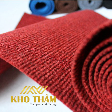 Thảm nỉ màu đỏ trầu
