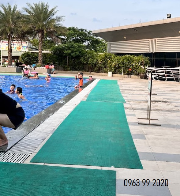 Thảm nhựa trải bể bơi