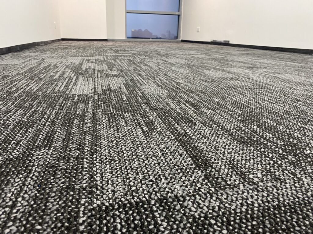 thảm lót sàn titan 04 màu đen